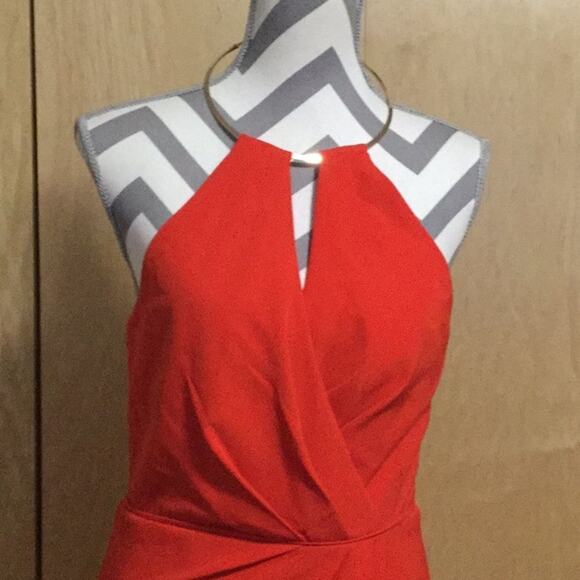 Draped Crepe Sheath Dress with Necklace - Picture 2 of 8